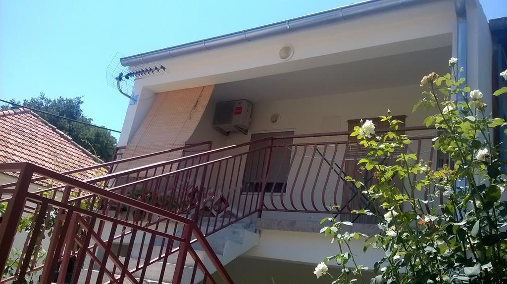 Apartment Cvita Биоград-на-Мору Номер фото